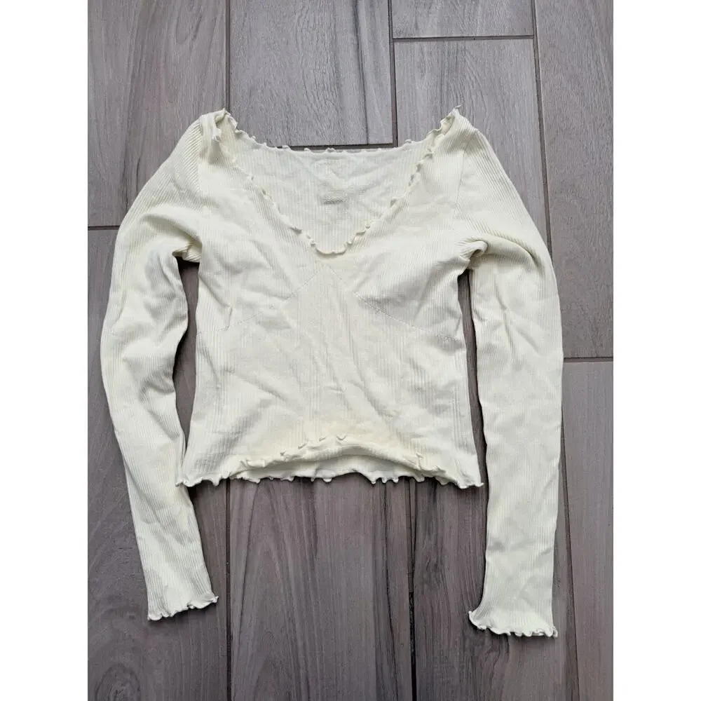 Free People Intimately M/L Scalloped Seamless Layering Top Ivory BZ